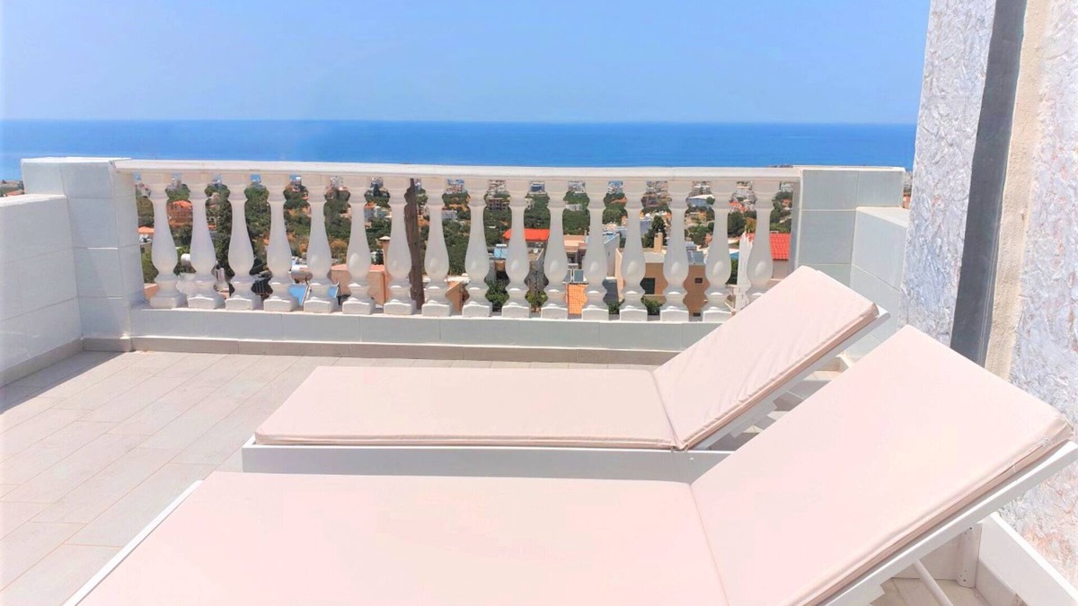 Piskopiano Apartment | Executive Junior Suite with Balcony Full View