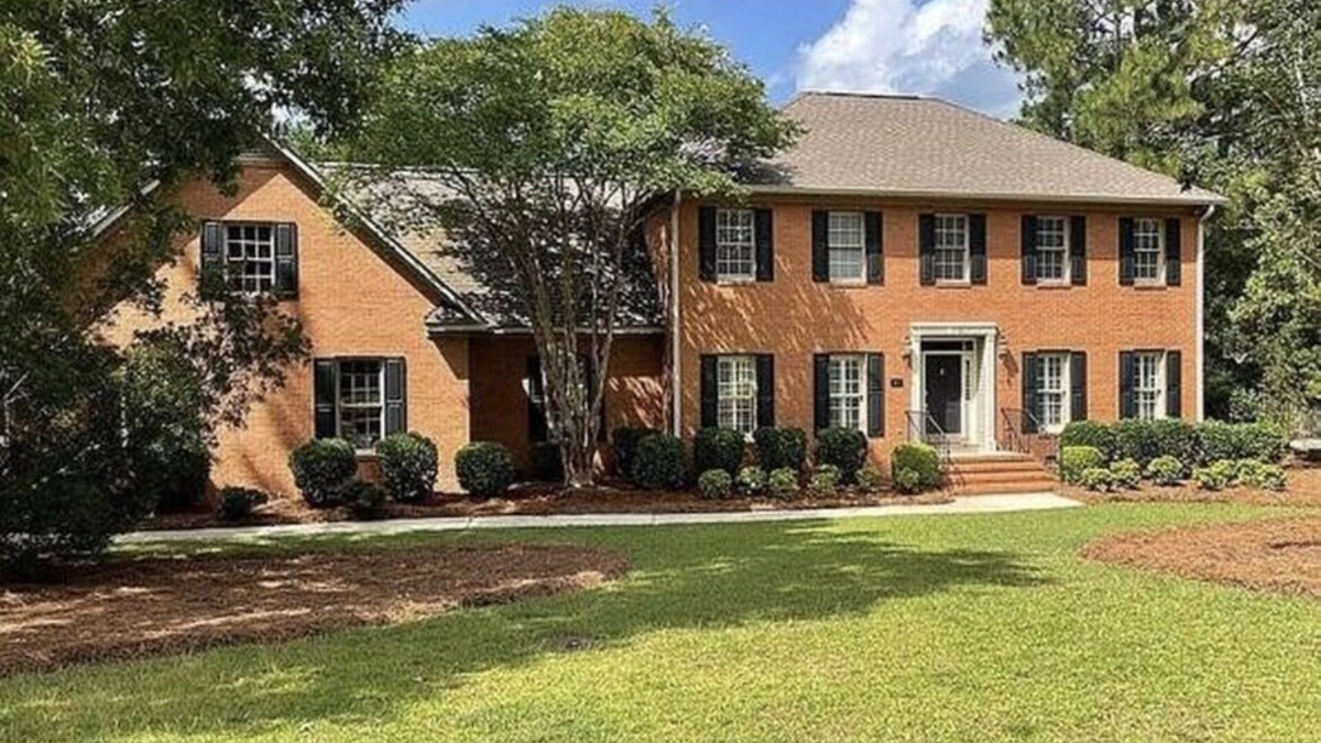 Aiken House | Executive Home Gated Golf Community close to Masters!