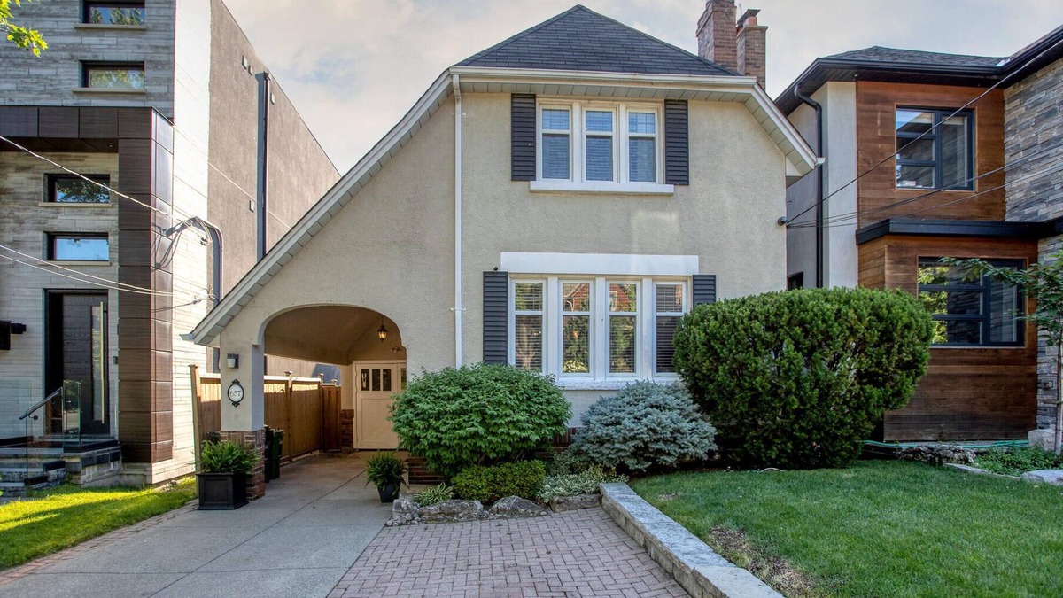 Lawrence Park South House | Executive Home on the Park