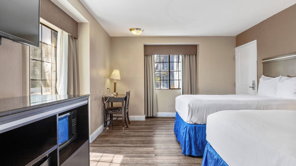 Milpitas Hotel | Executive Inn Hotel