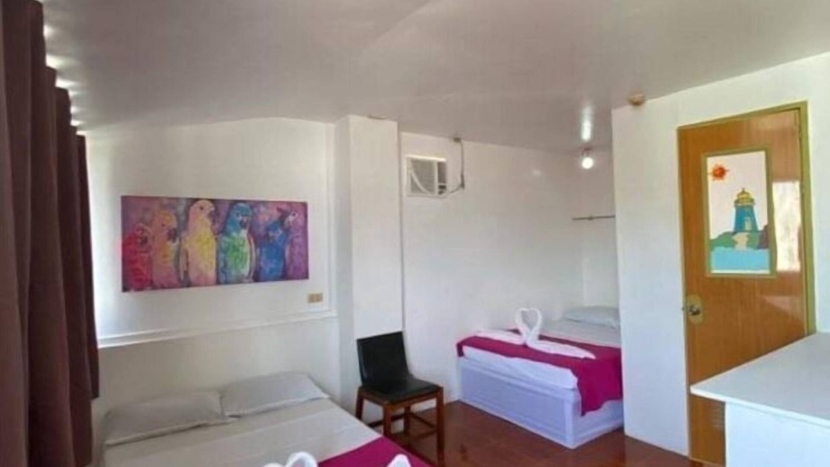 Puerto Princesa City Centre Apartment | Executive Oasis: Stylish Living in Puerto Princesa