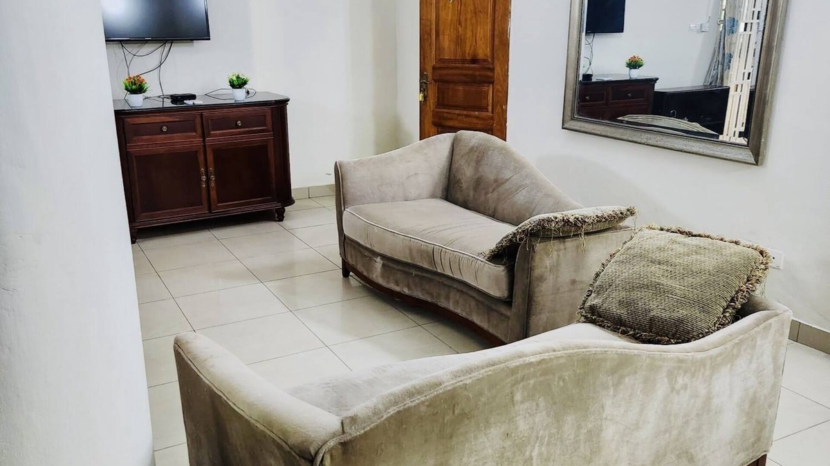 Osu Apartment | Executive Space Located in the Heart of Accra inside Osu with a quiet atmosphere