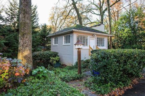 East Side House | Executive Studio - Walk to Emory & CDC