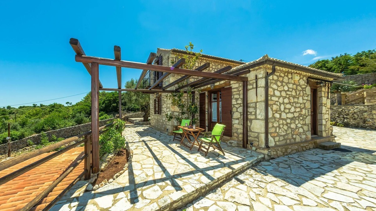 Skinaria House | Executive Suite - 2 Bedroom Maisonette - Sea View