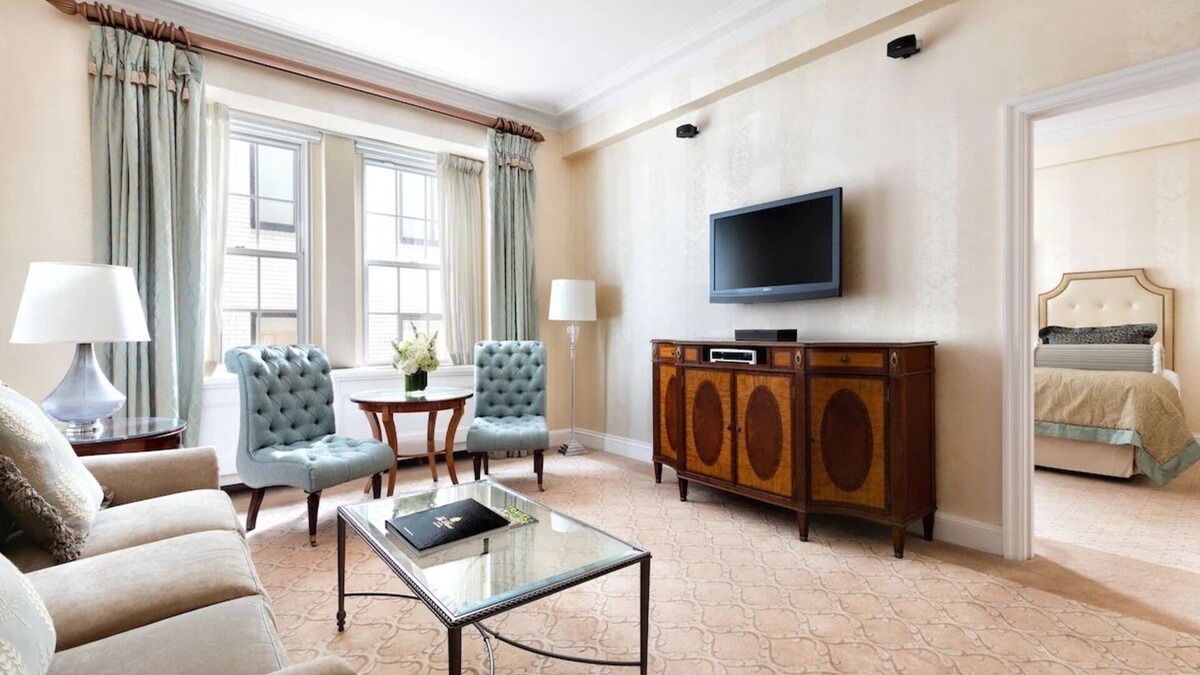 Central Park South Hotel | Executive Suite Interior View King Bed, The Pierre NYC | 2 Units