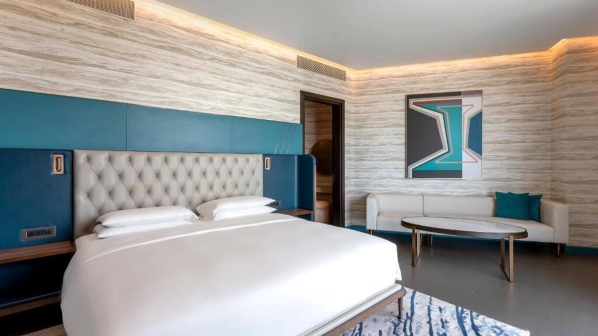 Jumeirah Apartment | Executive suite Near La Mer Beach