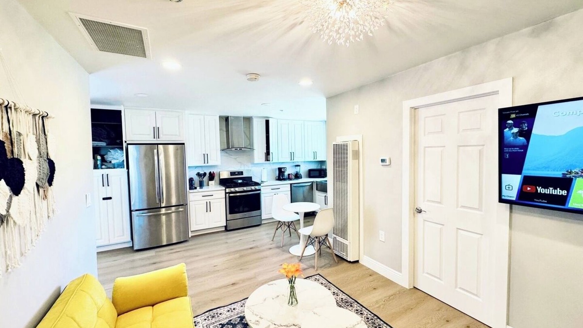 Mount Helix House | Exotic home Rogers by sdstay