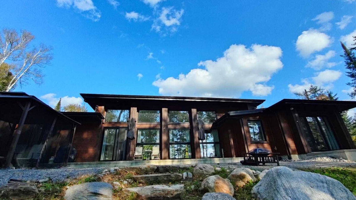 Nominingue House | Expansive Lakefront modern retreat nestled by nature, huge windows ,4 bedroom