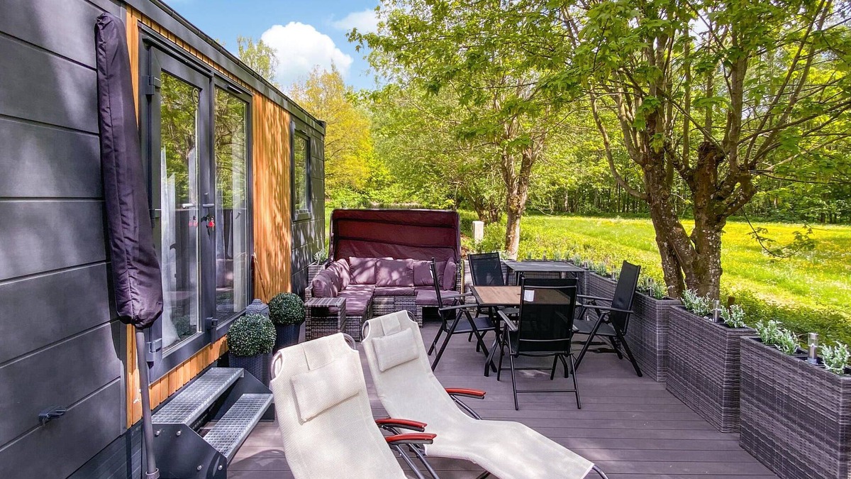 Wemding House | Experience a real Tiny House vacation close to nature at Camping Park Wemding!