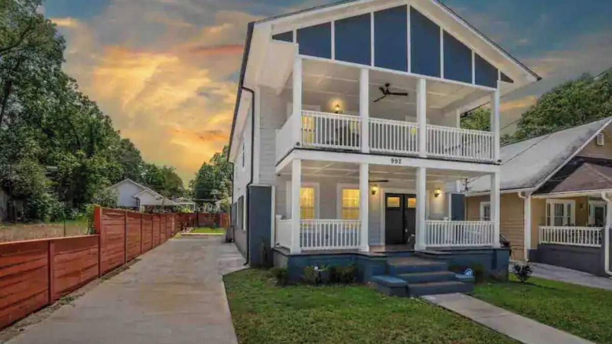 Atlanta House | Experience Atlanta in Comfort: 4-Bedroom Home with WiFi, AC & More