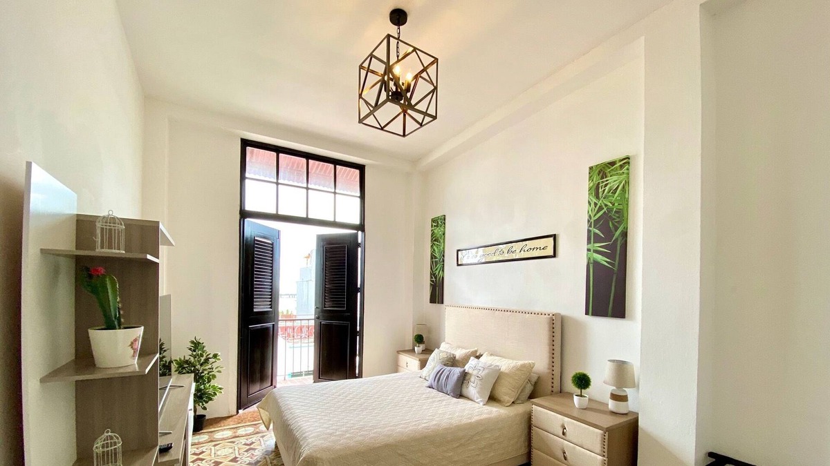 Santa Ana Apartment | Experience Casco Viejo, Panama 4