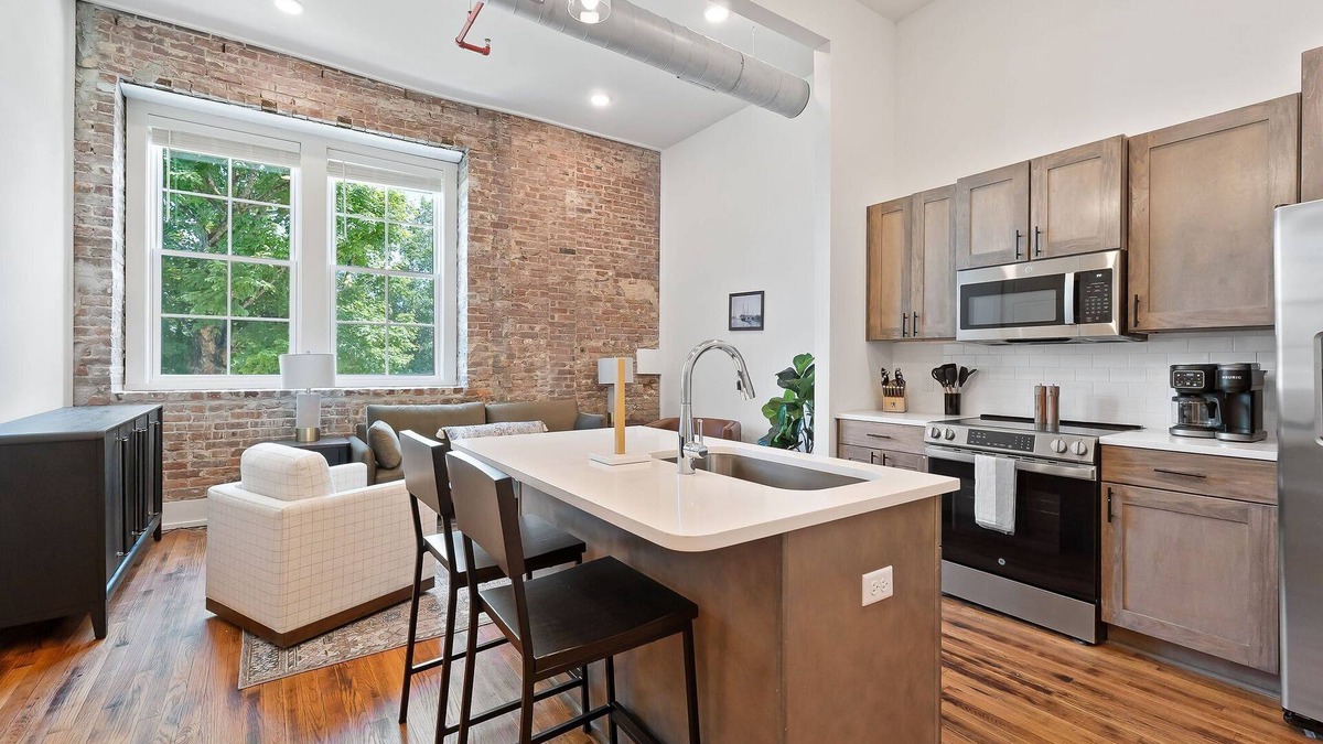 McMinnville Condo | Experience comfort in 204 - MR. BLUE'S SUITE, a cozy 2BR retreat in McMinnville, TN.