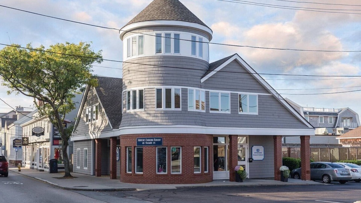 Yachting Village Resort | Experience Newport Beauty at Wyndham Newport Onshore - 1 Bedroom