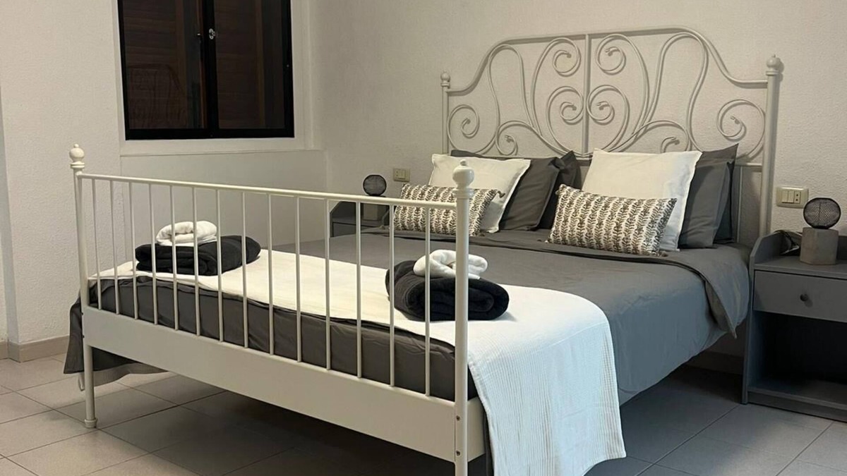 Los Cristianos Apartment | Experience our accessible, pet-friendly paradise, just 5 minutes from the beach
