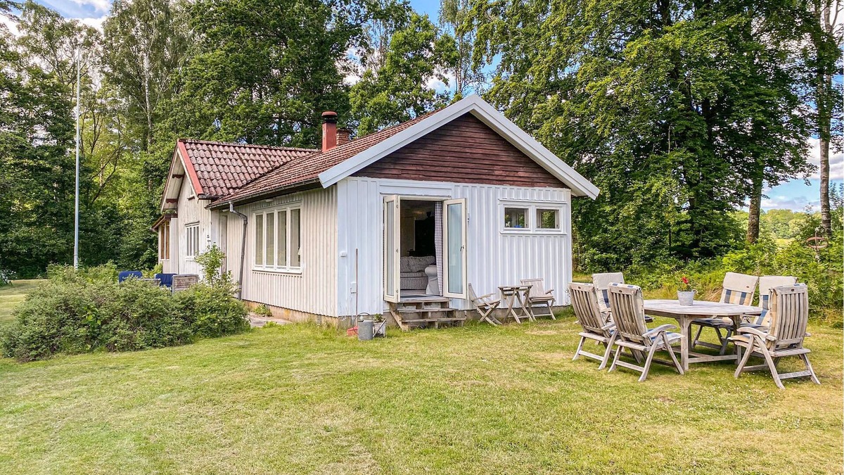 Istorp House | Experience relaxing and active vacations in your cozy and spacious vacation home in Istorp.