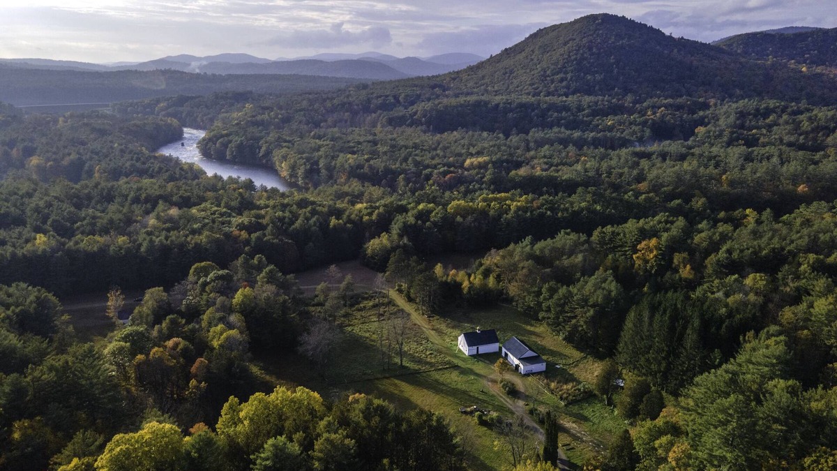 Lake Luzerne-Hadley Other | Experience rural bliss near historic Lake George with a six bdm mountain sunset