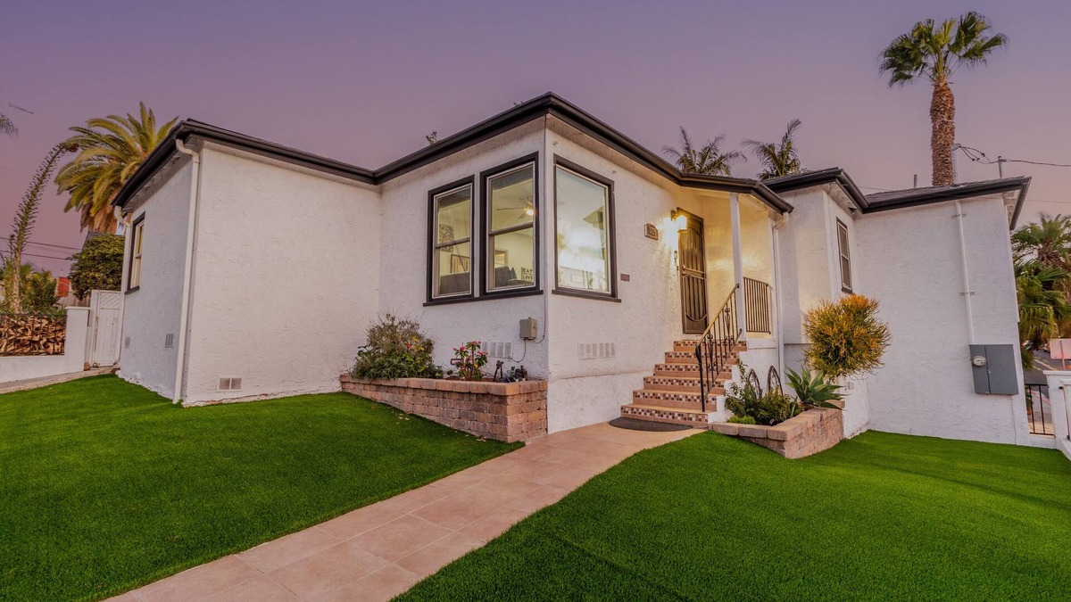 Altadena House | Experience San Diego! North Park Oasis, 4BR, Outdoor Haven & Private Parking