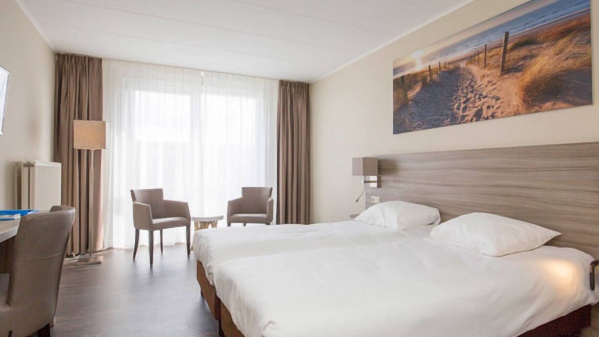 Callantsoog Hotel | Experience the Best in Callanstoog | Pristine Beach & Local Attractions Nearby