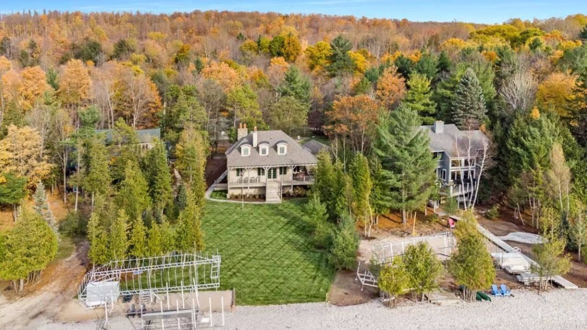 Boyne City House | Experience the best of Northern Michigan lake living!