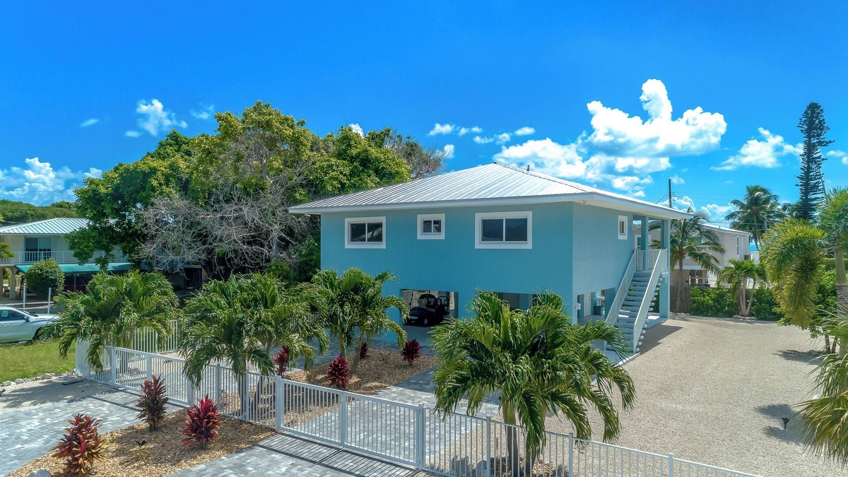 Marathon House | Experience the relaxation and breathtaking natural beauty of the Florida Keys.
