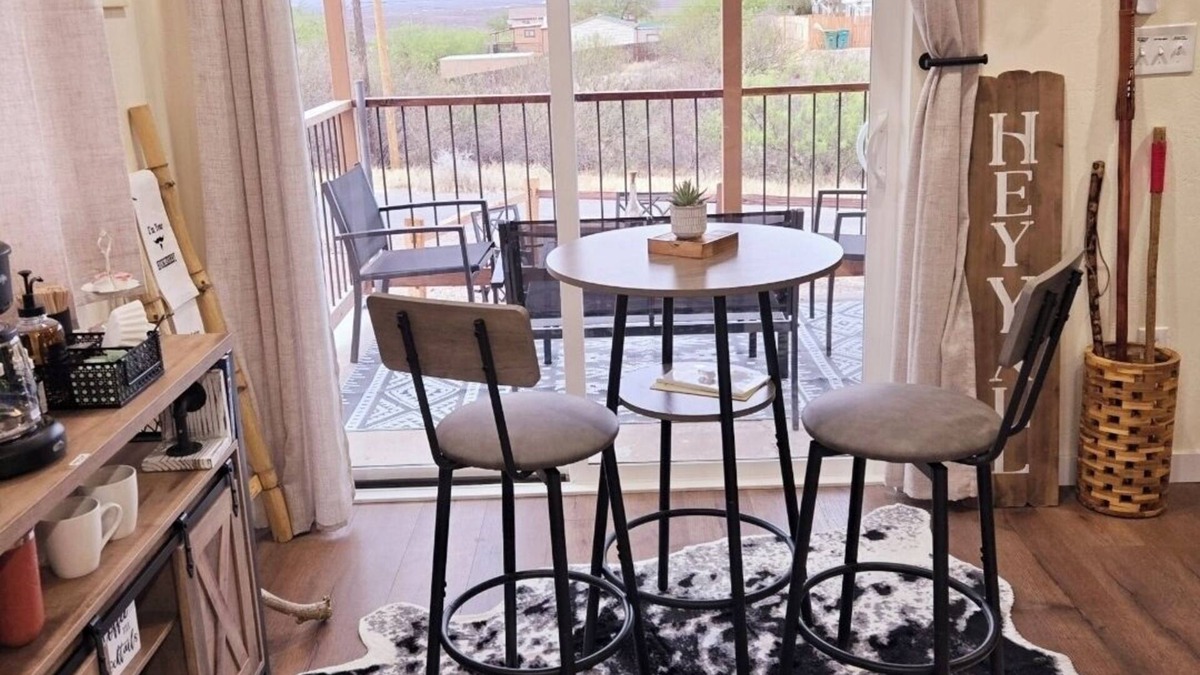 Tombstone House | Experience the spirit of the old west in comfort and style!