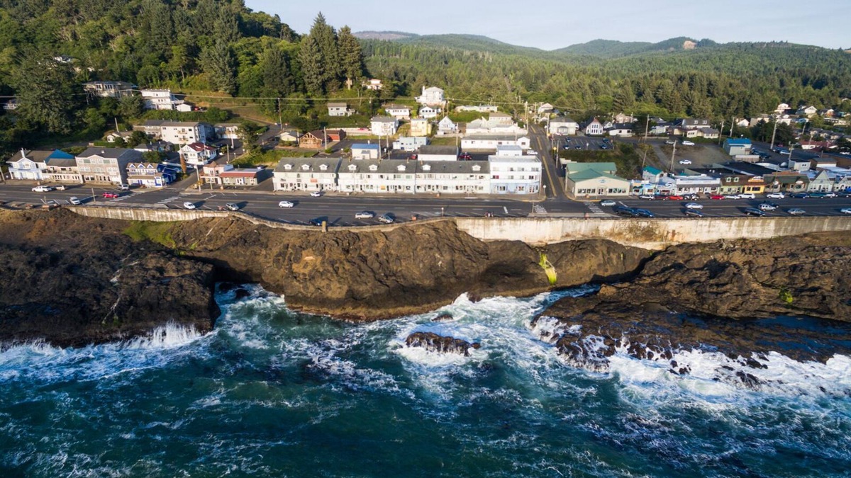 Depoe Bay House | Experience this beautifully modern condo with great views of Depoe Bay!