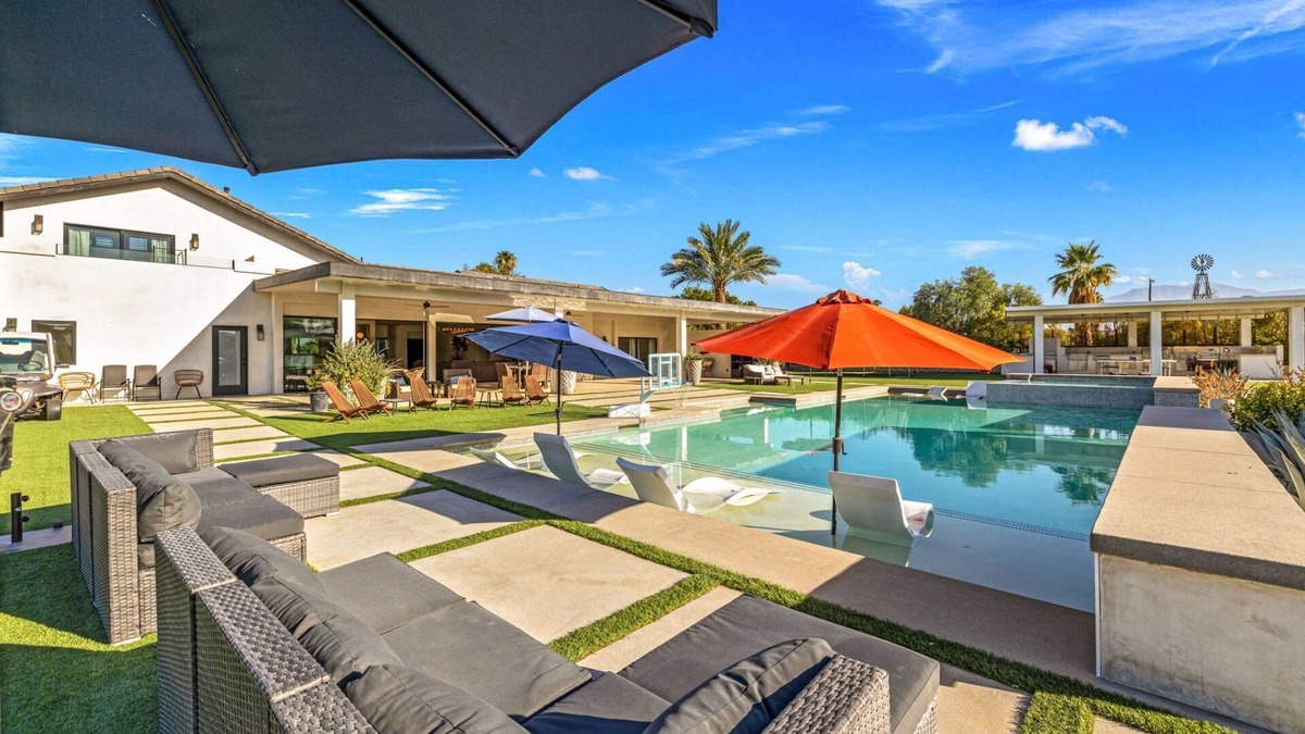 Bermuda Dunes House | Experience Timeless Elegance at Bella Bermuda Estate