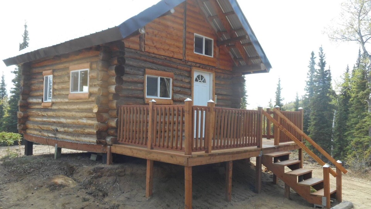 Healy Cabin | Experience true Alaska secluded Cabin just 15 minutes from Denali National Park.