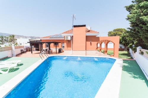 Almeria House | Expoholidys- Chalet privado en Castell del Rey