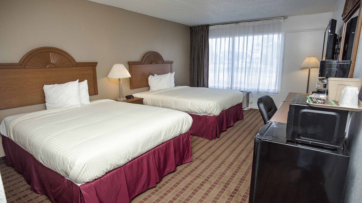 Greenville Hotel | Express Inn & Suites