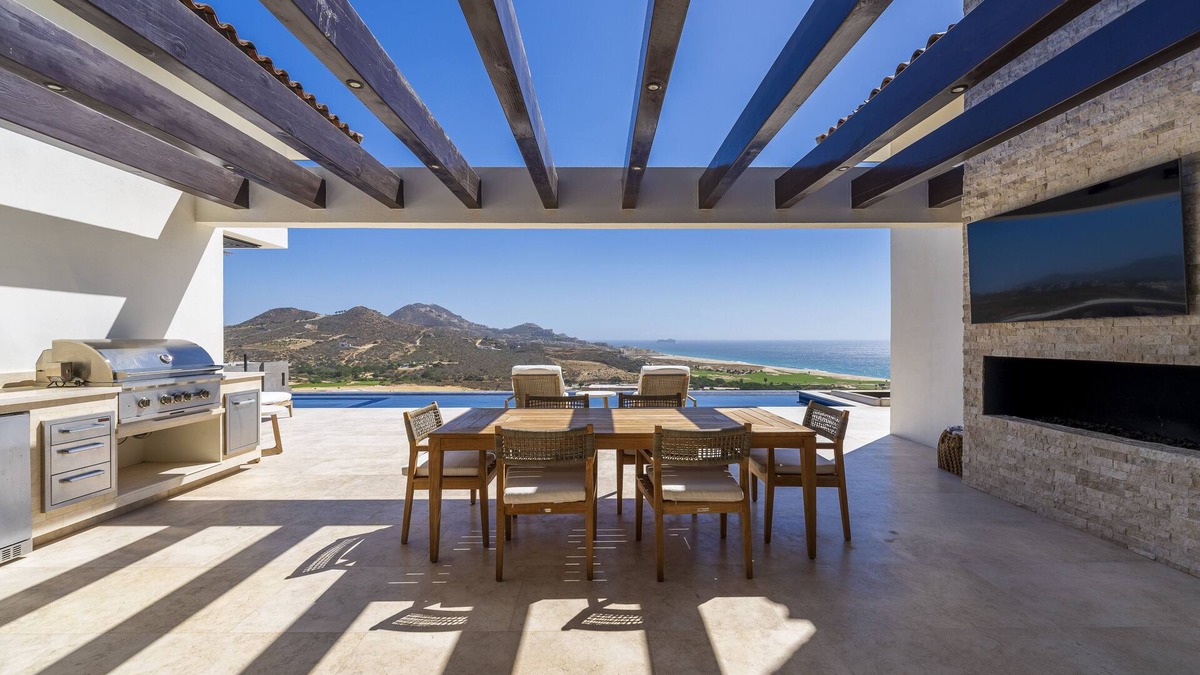 Sunset Beach Villa | EXQUISITE 5 BR RESIDENCE AT QUIVIRA LOS CABOS