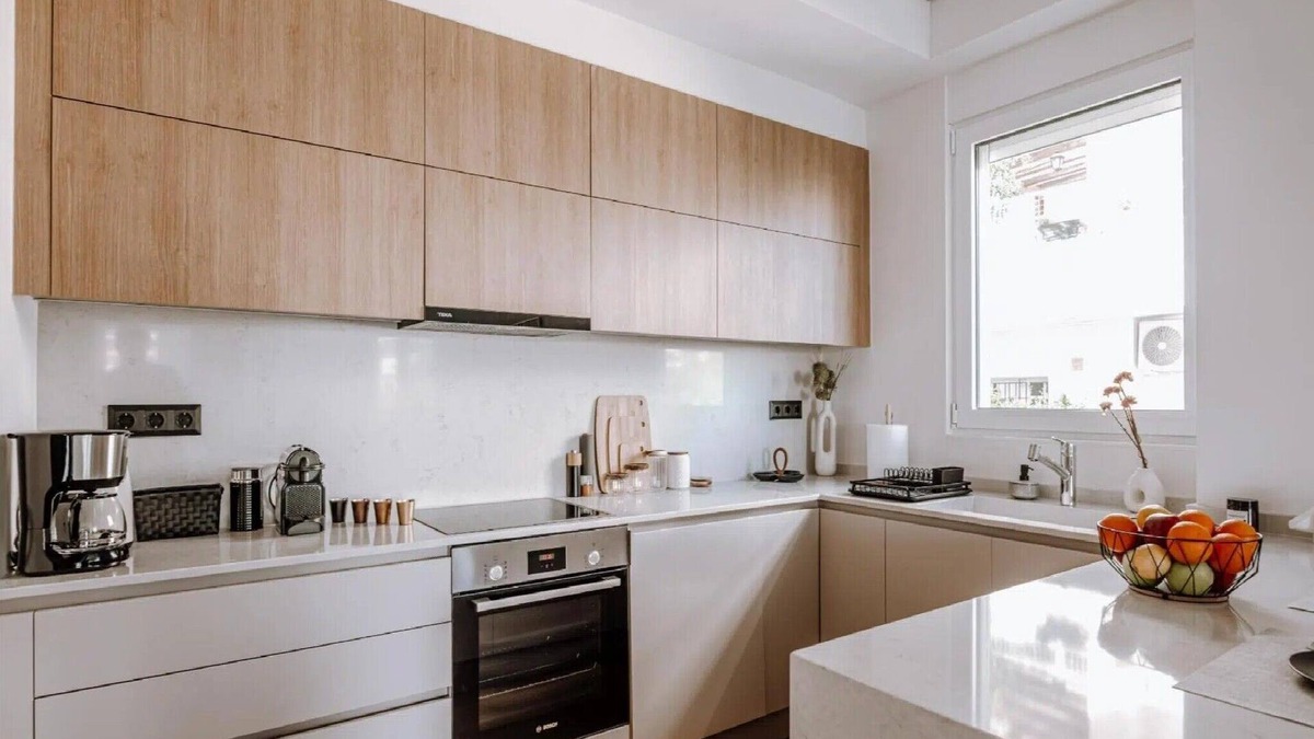 Voula Villa | Exquisite Athens Residence | Apartment Ida | 3 Bedrooms | Private Balcony |.