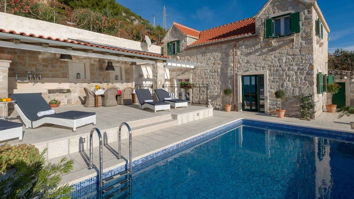 Murvica Villa | Exquisite Brac Villa | 3 Bedrooms | Villa Belle Murvica | Seaviews