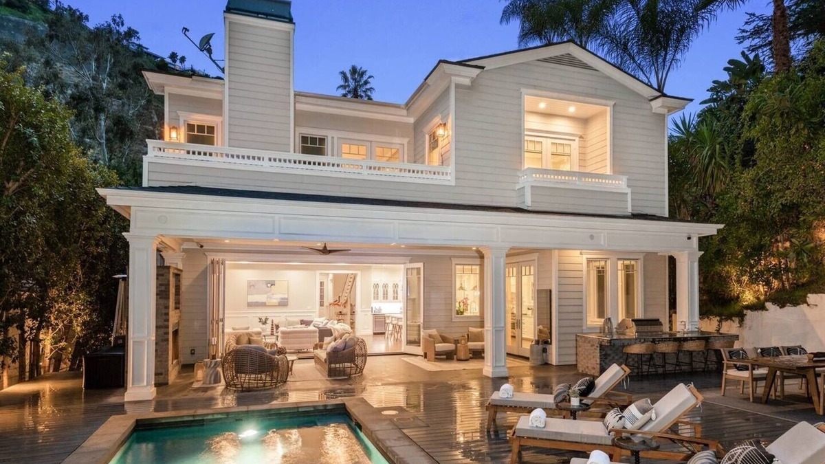 Hollywood Hills West House | Exquisite · Elegant · Luxe · LA Upscale Retreat!