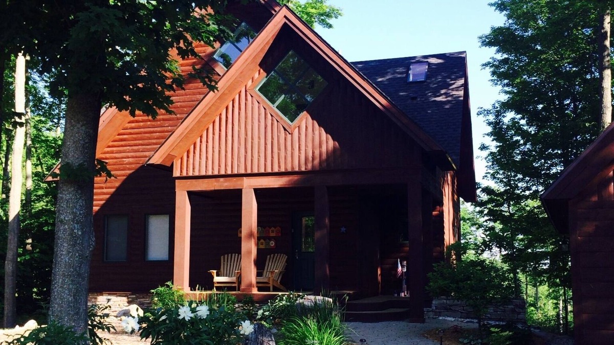 Bellaire Resort | Exquisite Golf & Ski Paradise On Hawks Eye Golf Course - Shanty Creek - Bellaire