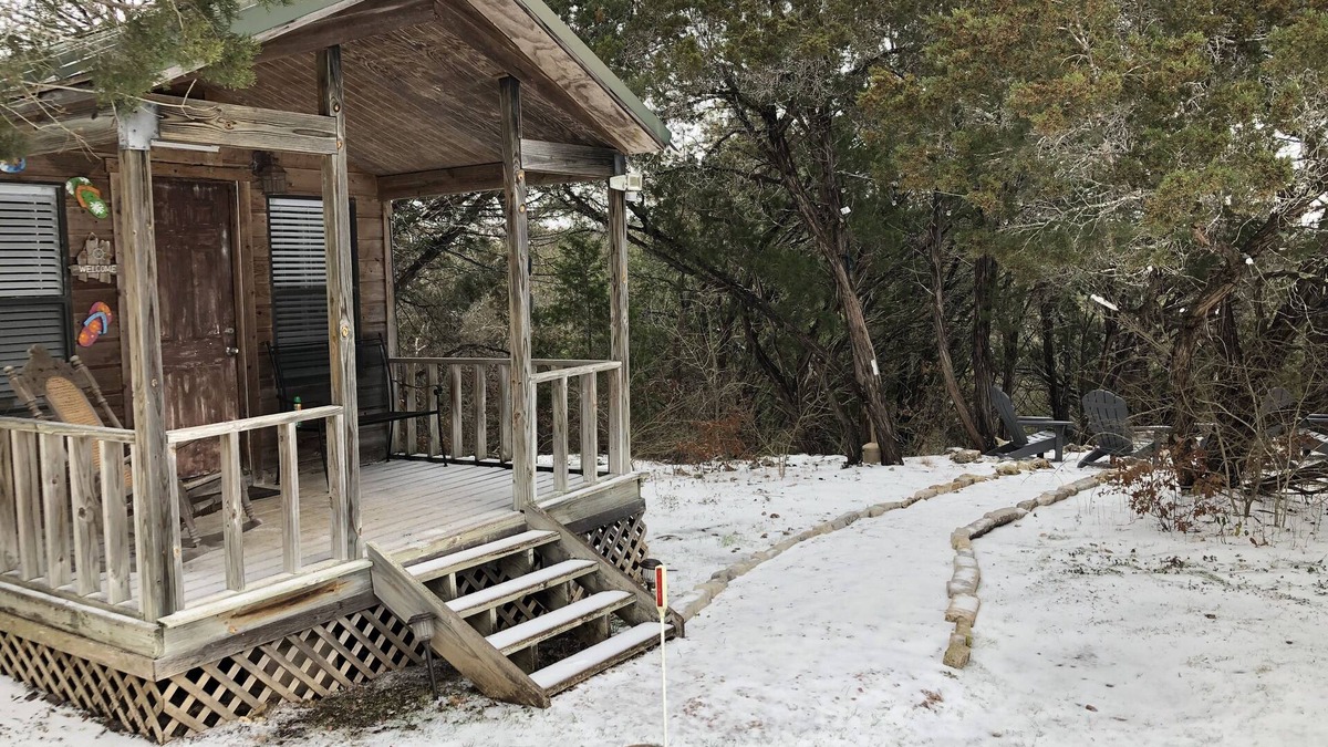 Leon Junction Cabin | Exquisite lakeside views in a tranquill, quiet setting!