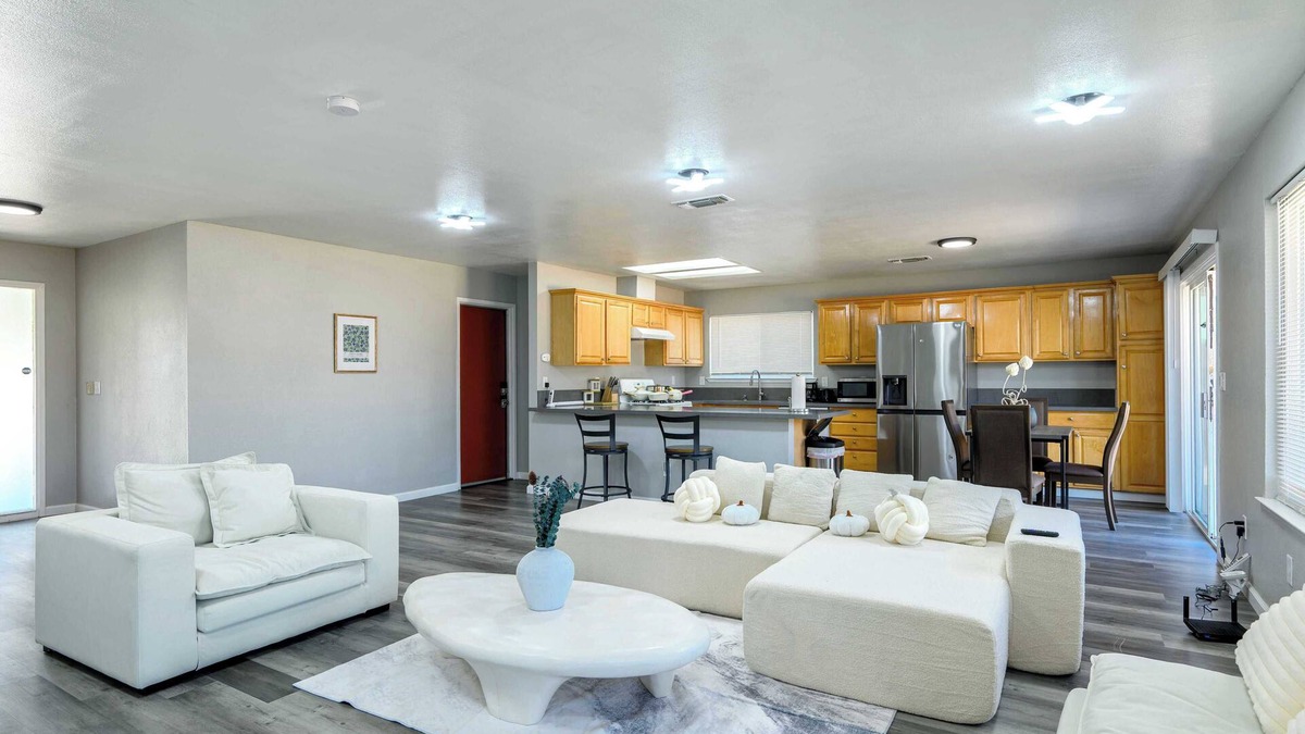 Elk Grove House | Exquisite Living On Lodestone Cir G#42186