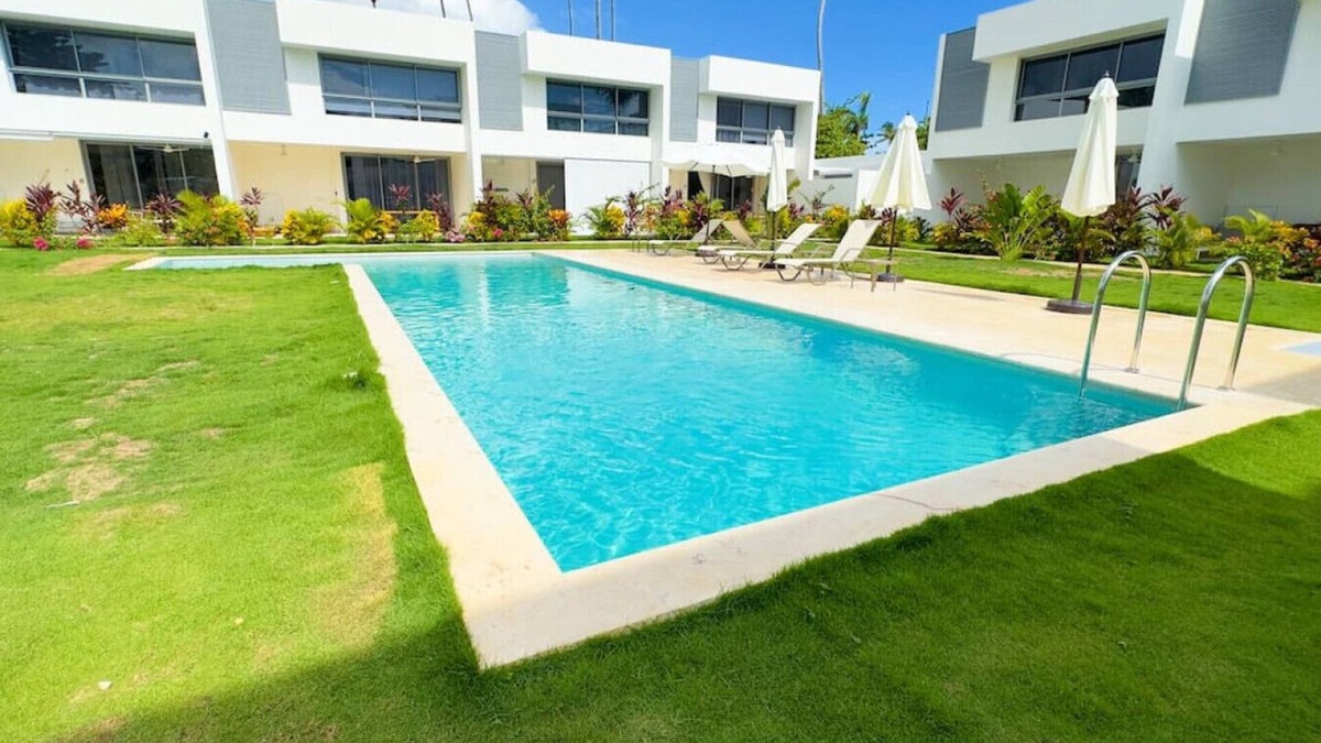 La Iglesia House | Exquisite Pool Villa