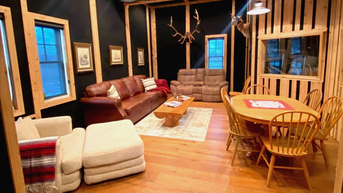 Red Lodge Cabin | Exquisite Ranch Guest House in Beartooth Mountains