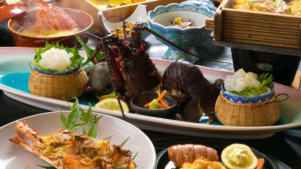 Minamikyushu Hotel | Exquisite spiny lobster Half Board plan Nonsmoking Japanesestyle room with 14 tatami mats/Minamikyushu Kagoshima
