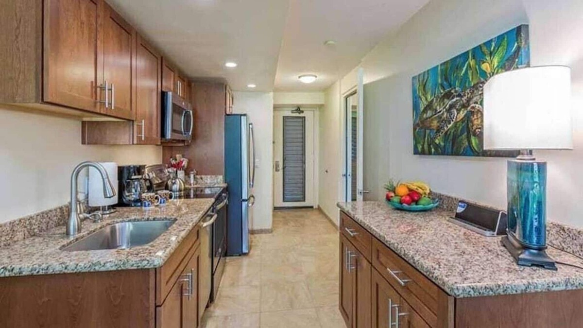 Princeville Resort | Exquisite View Studio Sleeps 4 - Walk to the Beach