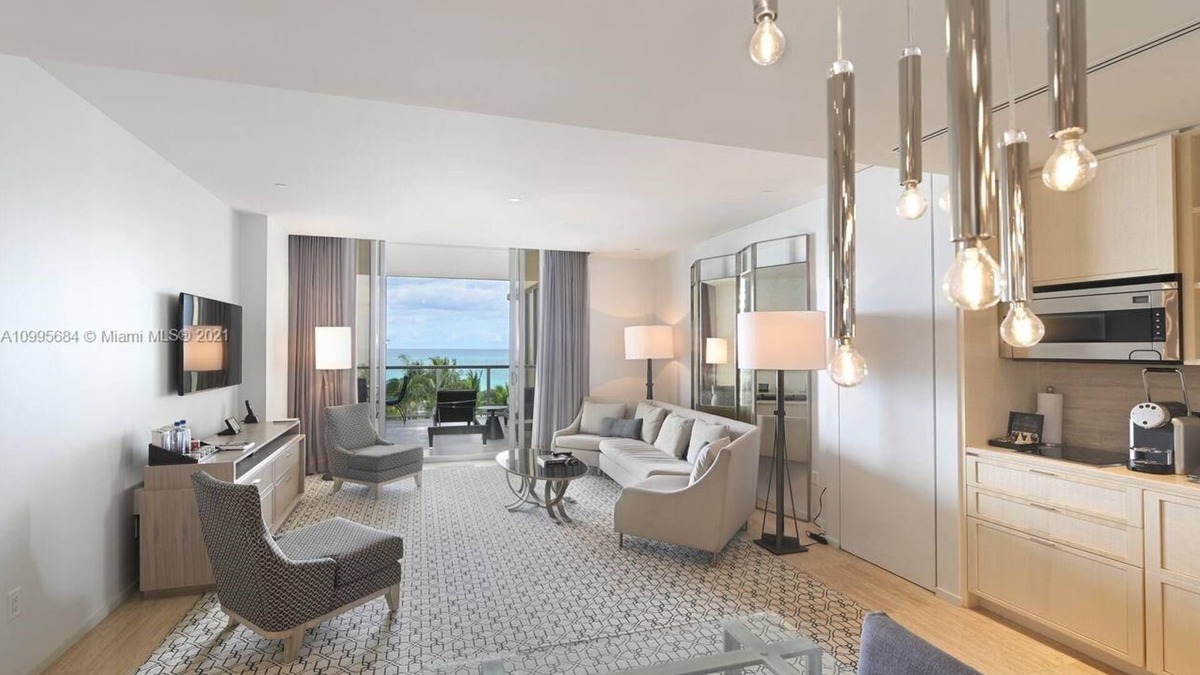 Bal Harbour Hotel | Exquisite Views from 1 BR + Den in 5 Star Beachfront Resort