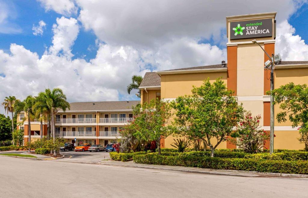 North Andrews Gardens Hotel | Extended Stay America Suites - Fort Lauderdale - Cypress Creek - Andrews Ave