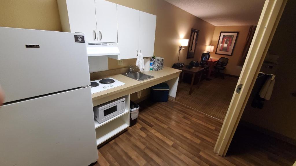 La Mirada Hotel | Extended Stay America PLUS, Los Angeles, La Mirada