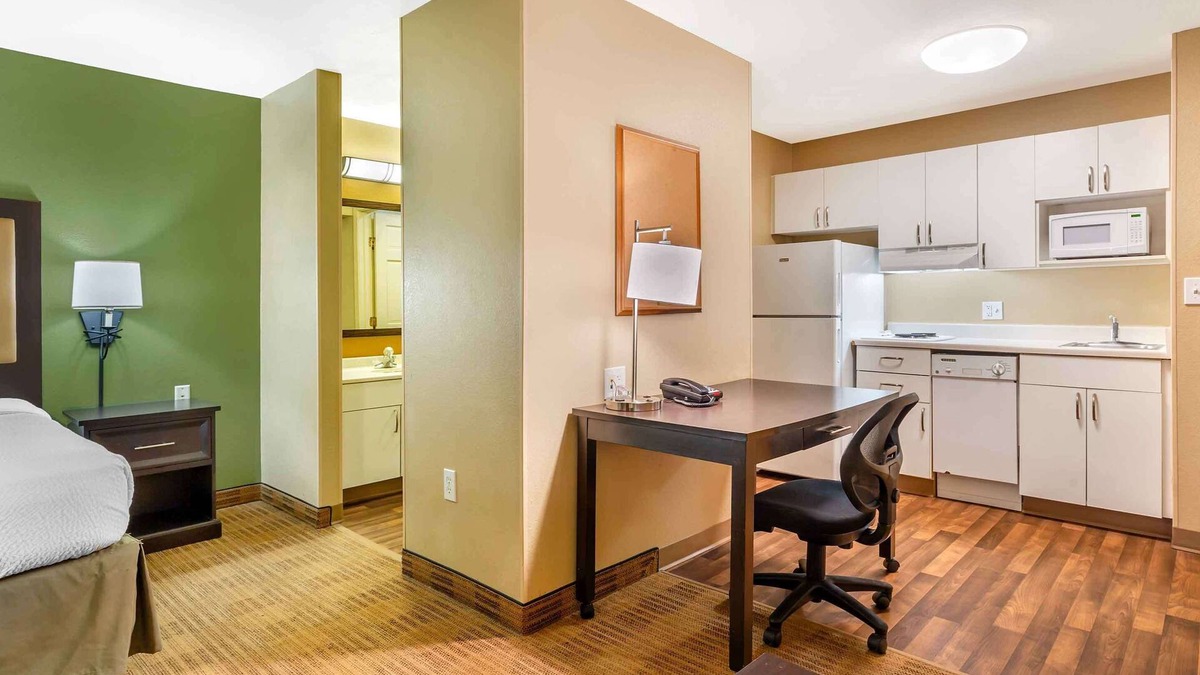 Westborough Hotel | Extended Stay America Suites Boston Westborough Computer Dr