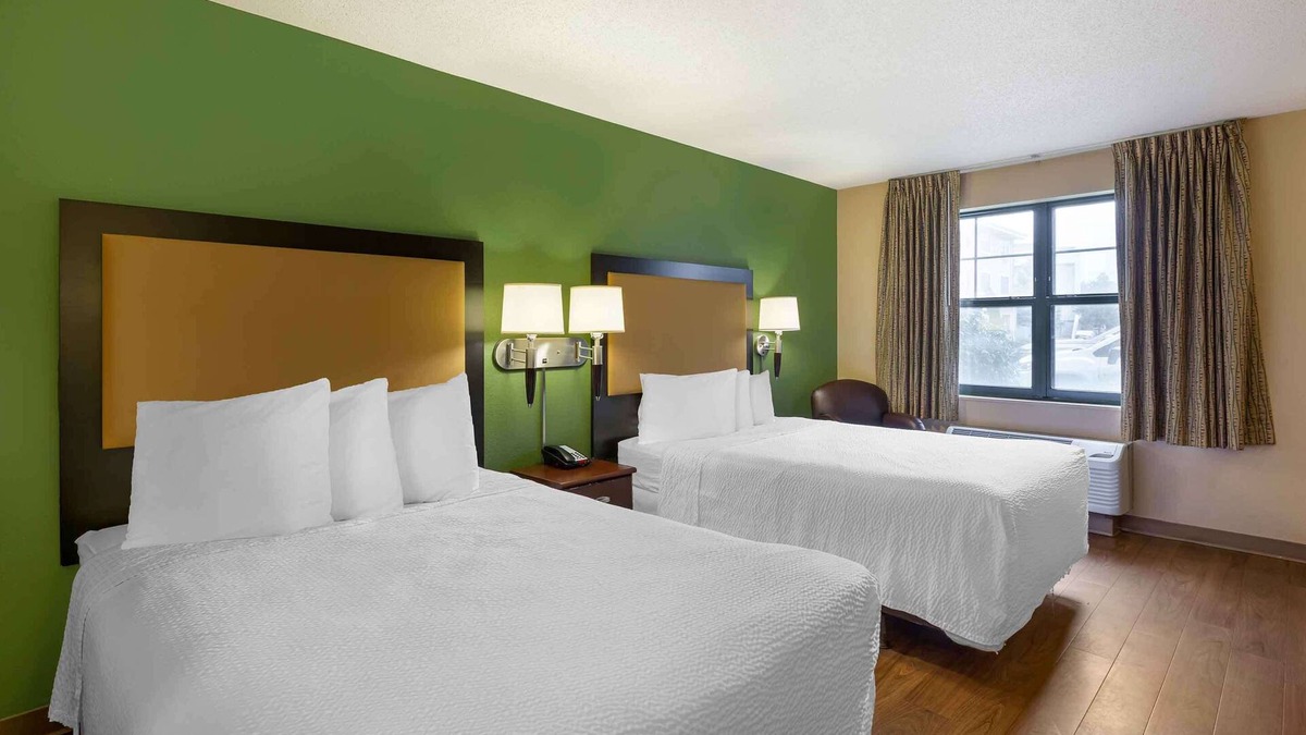 Brooklyn Hotel | Extended Stay America Suites Cleveland Brooklyn