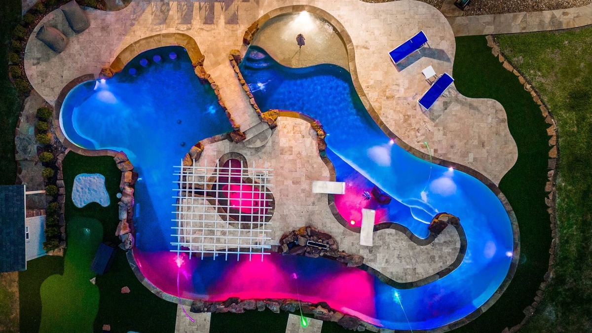 Spring House | Extended-stay paradise: lazy river, theater, poker, Peloton, mini golf and more.