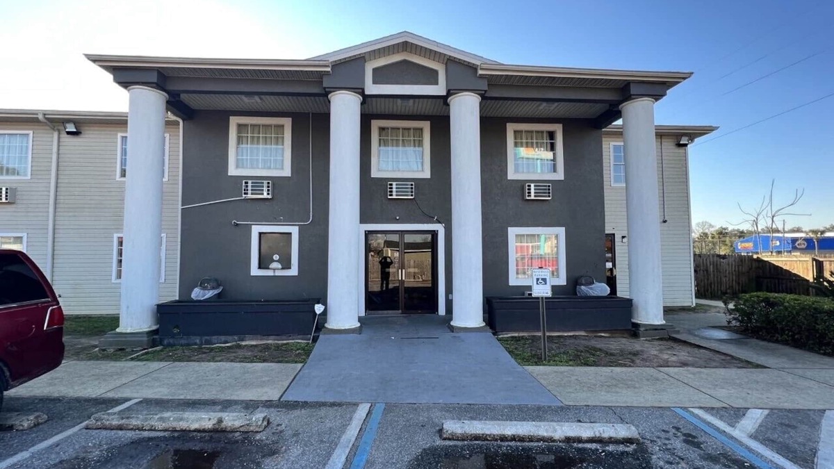 Brent Apartment | Extended Stay