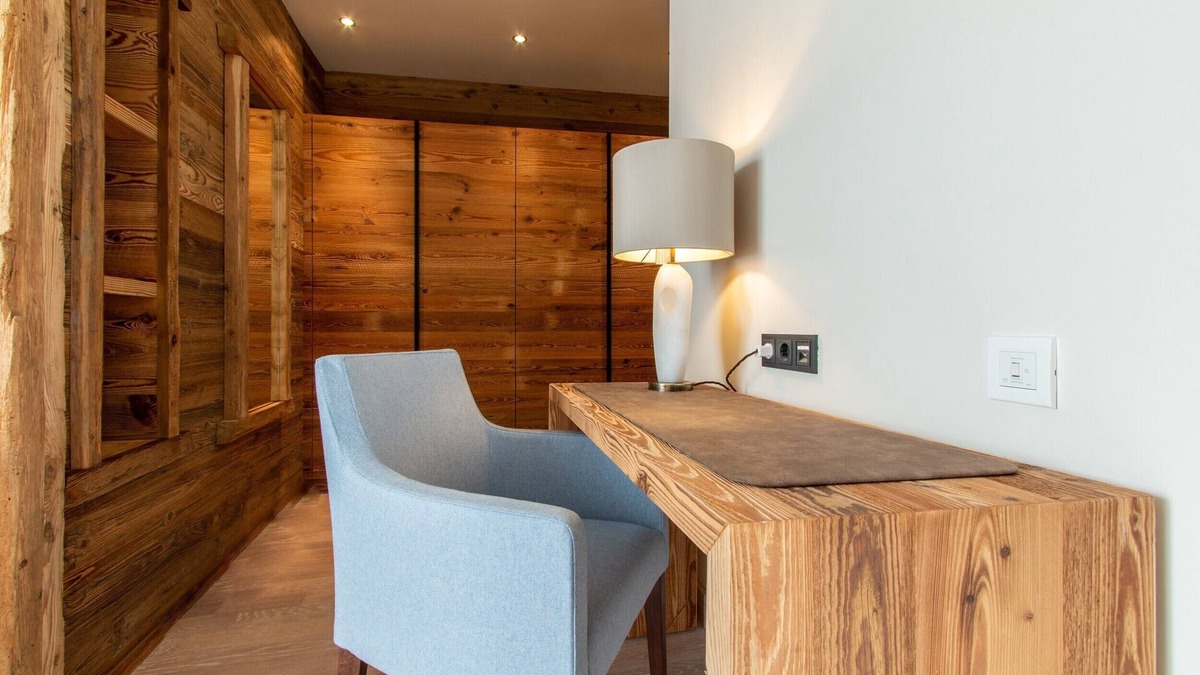 Sankt Anton am Arlberg Villa | Extravagant Austrian Chalet | 6 Bedrooms | Chalet Atlas | Cinema Room & Outdoor.