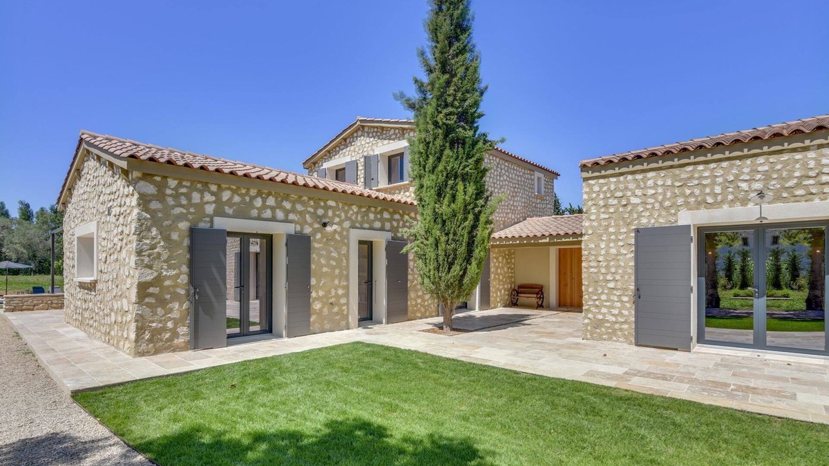Eygalieres Villa | Eygalières Vacation Rental